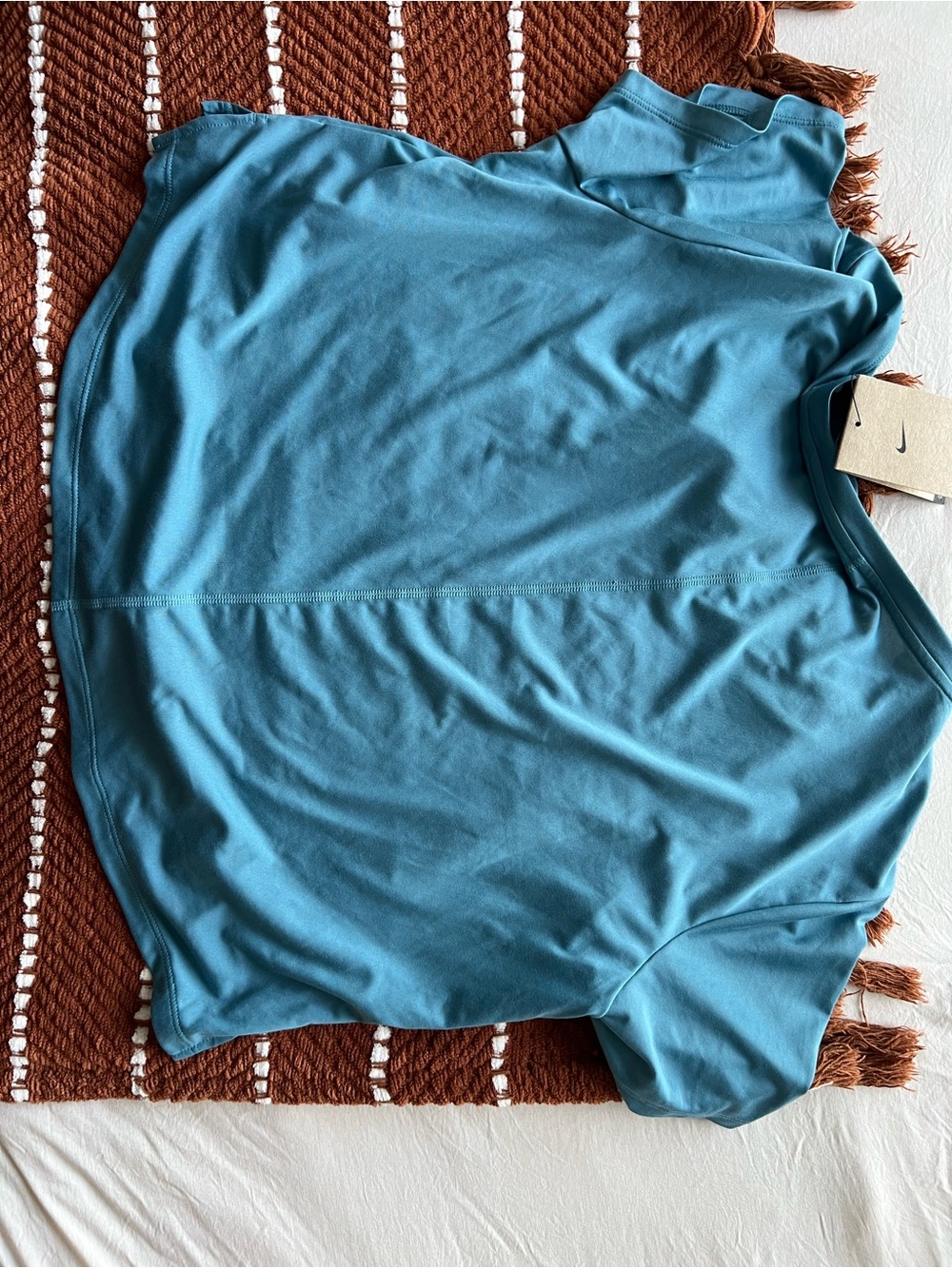 Nike Dri-FIT Cropped Tee - Picture 3 of 4